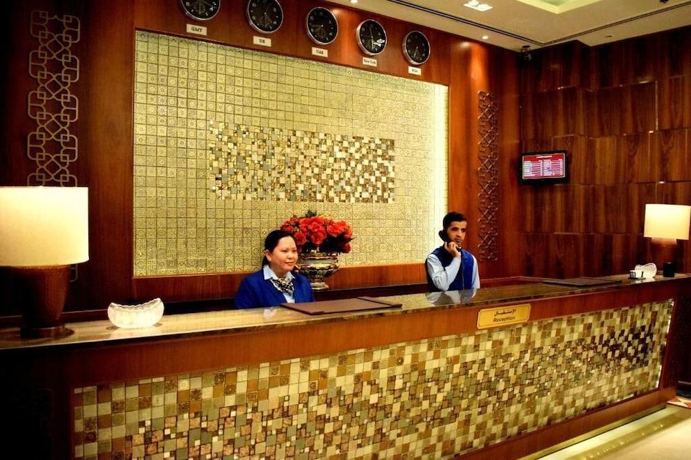 Nejoum Al Emarat Hotel Sharjah Bagian luar foto